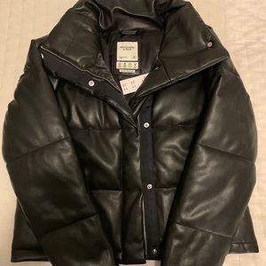 Abercrombie mini puffer